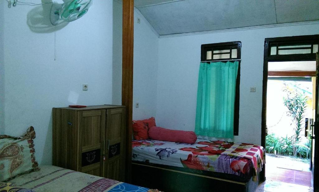 Adelya Homestay Praya Esterno foto